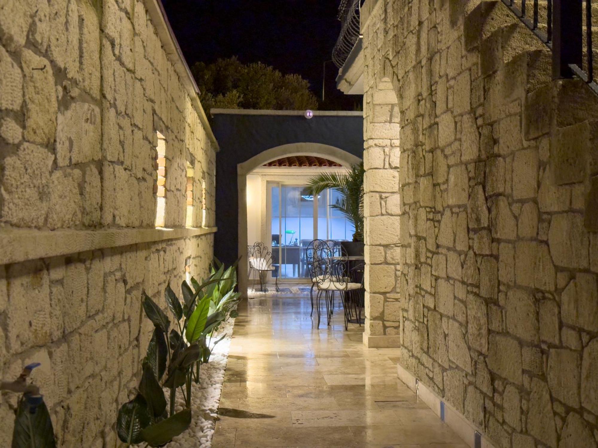 Fedora Otel Alaçatı Luaran gambar