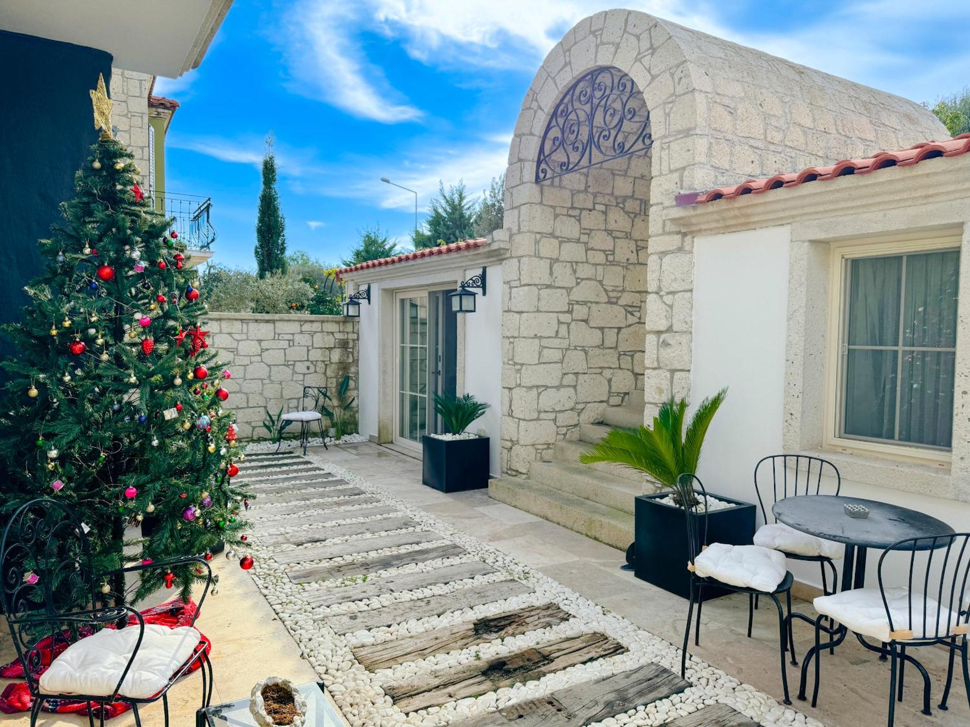 Fedora Otel Alaçatı Luaran gambar