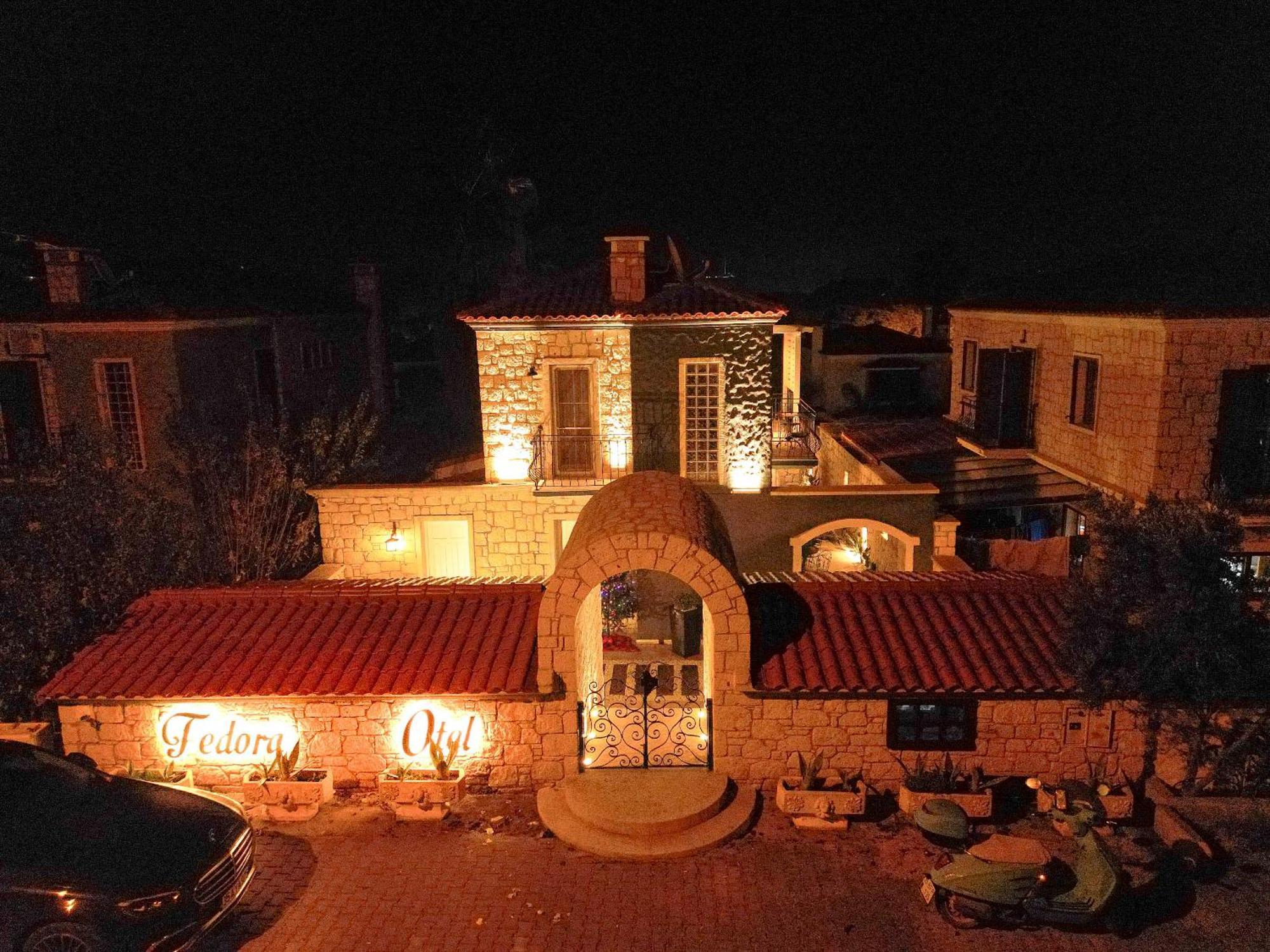 Fedora Otel Alaçatı Luaran gambar