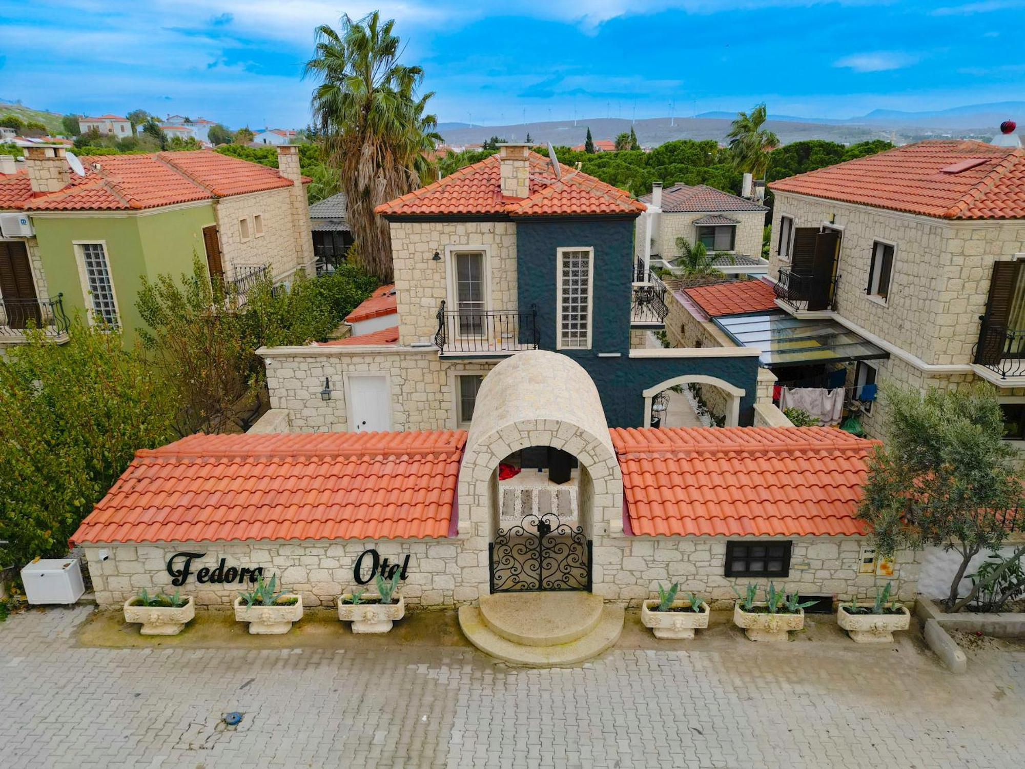 Fedora Otel Alaçatı Luaran gambar