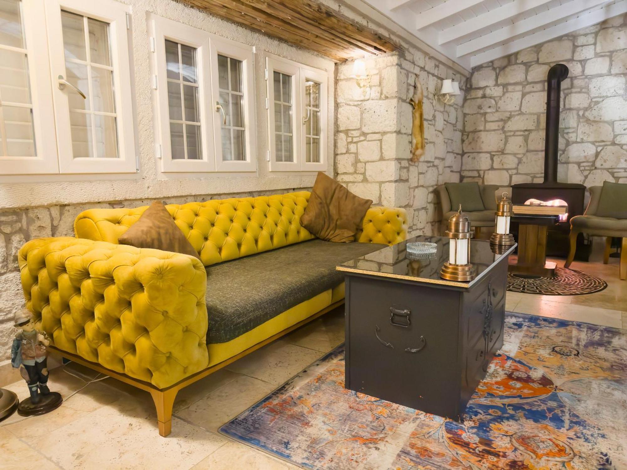 Fedora Otel Alaçatı Luaran gambar