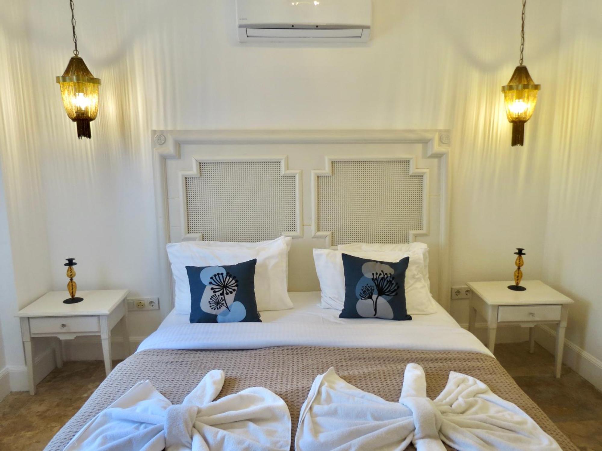 Fedora Otel Alaçatı Luaran gambar