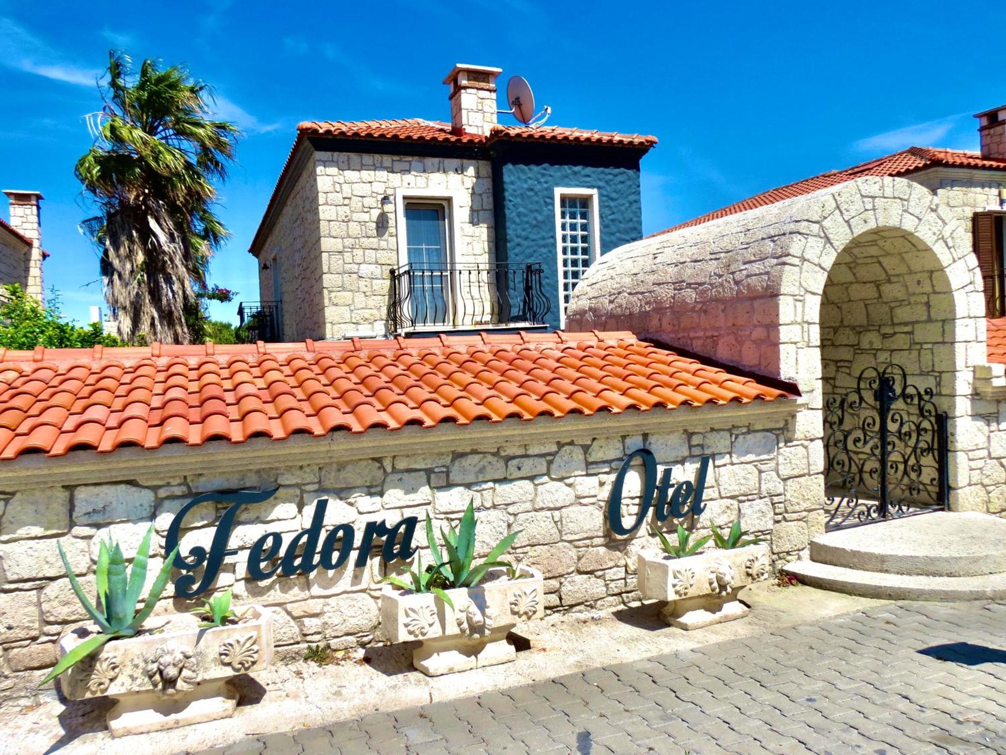 Fedora Otel Alaçatı Luaran gambar