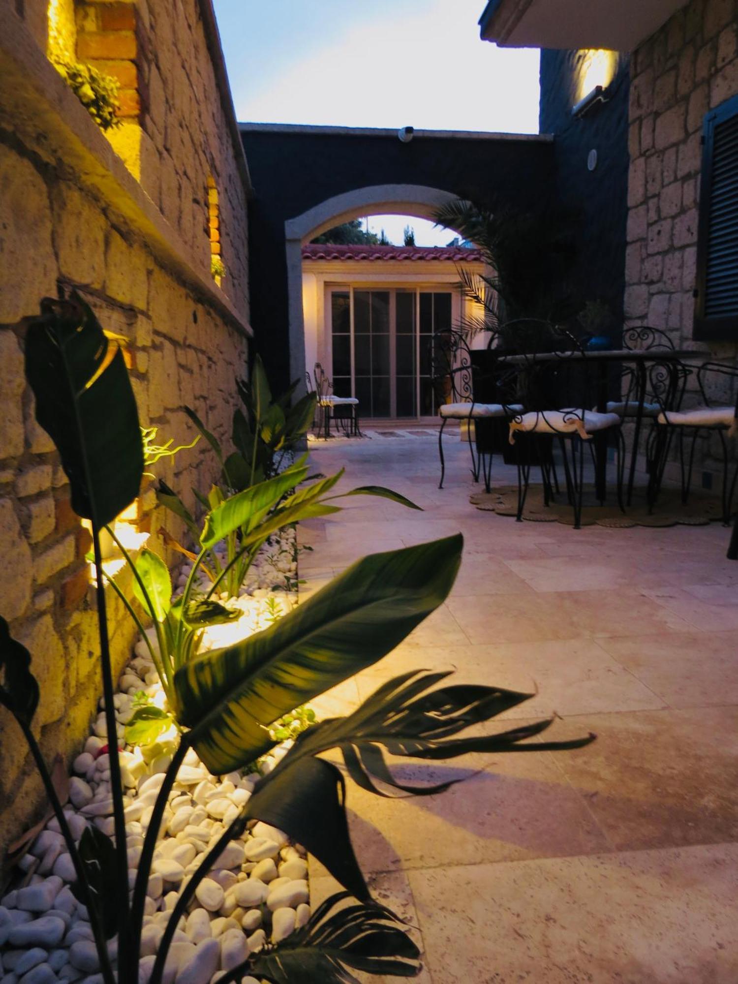 Fedora Otel Alaçatı Luaran gambar
