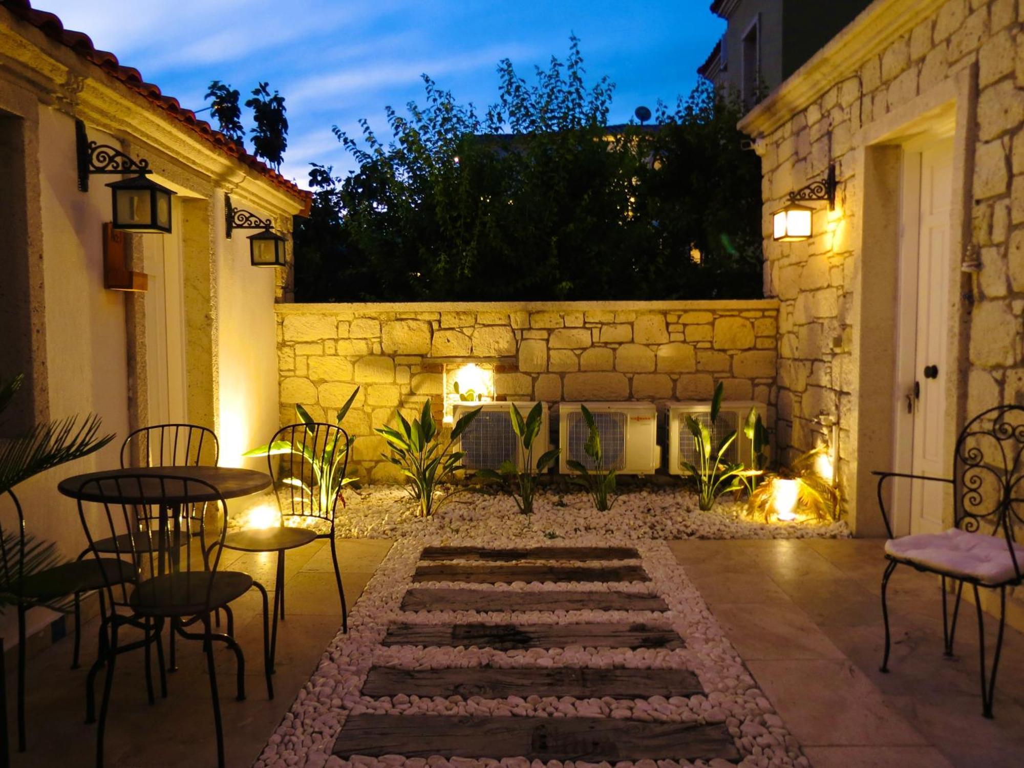 Fedora Otel Alaçatı Luaran gambar